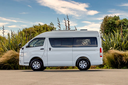 Toyota Hiace Mid-Roof