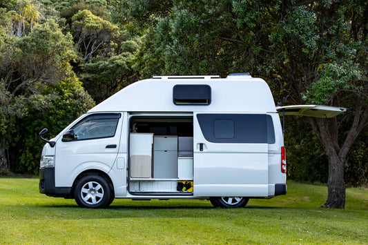Toyota Hiace Hi-top